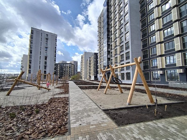 2-к квартира, Сергея Джанбровского, 17