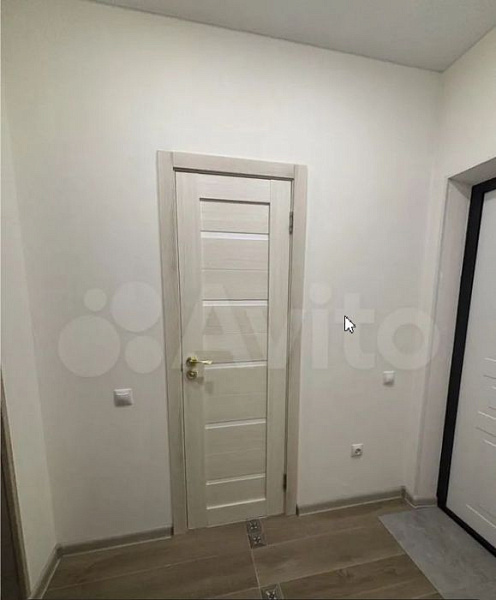 1-к квартира, Сергея Джанбровского, 1