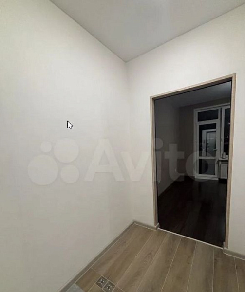 1-к квартира, Сергея Джанбровского, 1