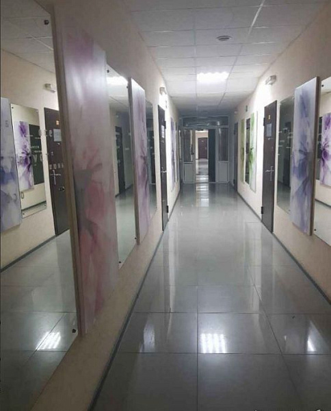 Офисная, Максима Горького, 44