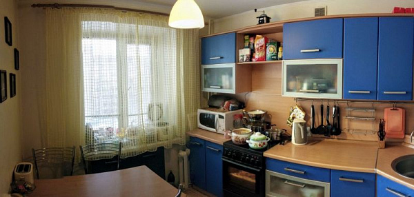 3-к квартира, Харьковская, 48