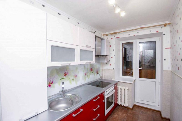 1-к квартира, Холодильная, 134а