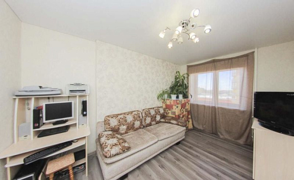 1-к квартира, Николая Зелинского, 3