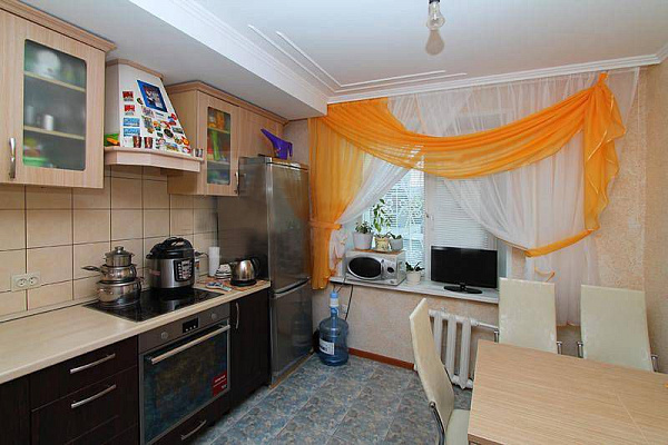 2-к квартира, Широтная, 112