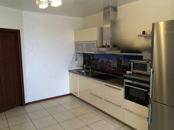 1-к квартира, Комсомольская, 75