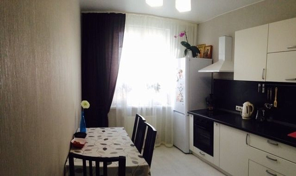 1-к квартира, Западносибирская, 18